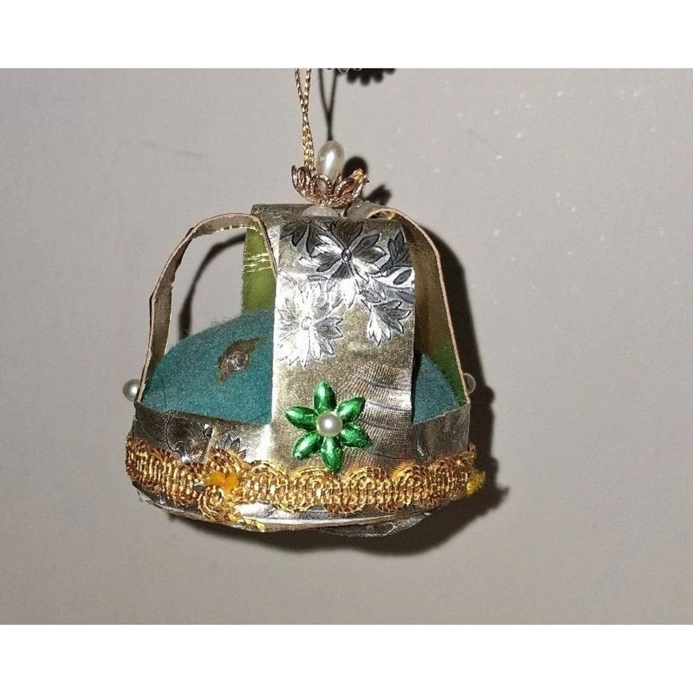 Vintage Handmade Foil Christmas Bell Ornament Silver Gold Felt Folk Art 2.5